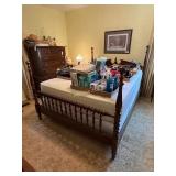 Ethan Allen queen mahogany spindle bed frame with