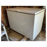 Frigidaire chest freezer, works great, Measures: