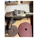 Black and Decker 7Amp electric disc sander with 3