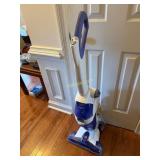 Hoover Floormate Spincrub 500 Vacuum