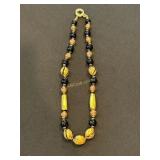20ï¿½ Hillary London Style Glass Beaded Necklace