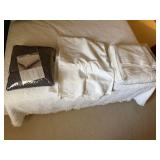 Dark Grey Polyester 52ï¿½x80ï¿½ Blanket, Full Floral