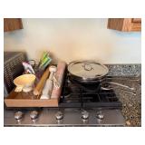 5 Measuring Cups, 2 Pans, 2 Griddles, 1 Braun