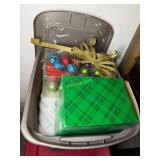1 Medium Grey Tote with Reindeer Scented Candle,
