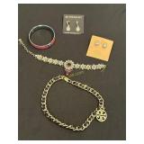 Grouping of Fashion Jewelry