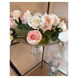 Glass Vase with Pink Artificial Roses, ï¿½Taste