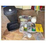 Sterilitie 7.5 Gal Plastic Black Trash Can, Small