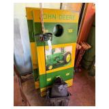 John Deere ï¿½Corn Holeï¿½ with Bags