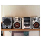 Panasonic 5 CD Changer Stereo with 2 Speakers and