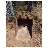 John Deere 24ï¿½ Escavator Bucket