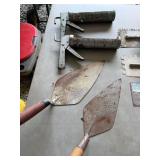 Green Bucket with Concrete Trowels, 2- Caulking