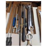 Asst. of Large Wrenches 1ï¿½-2ï¿½ Sizes, Sst. of Pry