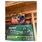 ï¿½Chicago Weldingï¿½ Welding Helmet, Victor Medium