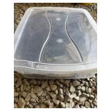 Rubbermaid Clever Store Tote Full of Elastic