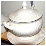 Salad bowls, sugar bowls, soup bowl, cook ware,