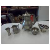Pewter teapot, cr, sug & other plated items
