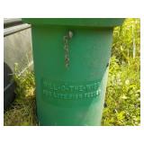 Bug lite fish feeder OUT