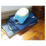 Bath mats, stool