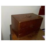 Wood box w/ shoe shine items 11.5x6.5x7