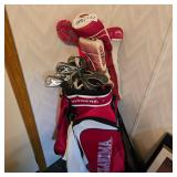 LIKE NEW OU SOONERS GOLF BAG AND CLUBS