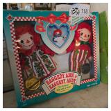 RAGGEDY ANN AND ANDY DOLL SET