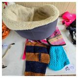 SMALL DOG BED, MISC.