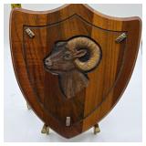 HAND CARVED BIG HORN SHEEP RAM