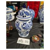 VASE WITH LID