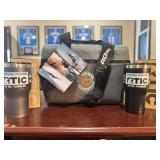 24 PK COOLER/ 2--30 OZ R