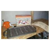 Cast Iron Cornbread Mold, Apple Master, and More