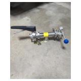 Tri-Clamp T with 2 Valves