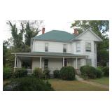 4 BR / 2 BA Victorian Style Home in Fauquier County VA