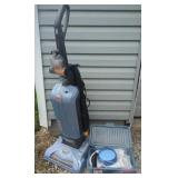 Hoover Wind Tunnel Vacuum Cleaner with Attachments