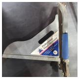 Roberts Professional Vinyl Tile Cutter with Metal