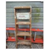 Wood Folding Step Ladder
