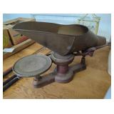 Howe Cast-Iron Balance Scale with Scoop
