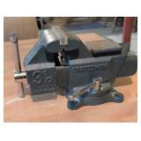 Craftsman 3.5-Inch Reversible Jaw Bench Vise