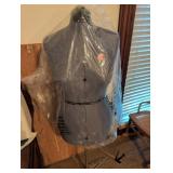 Singer Adjustable Dress Form on Metal Stand