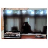 Samsung 49" QN49Q6FAMFXZA QLED TV with Accessories