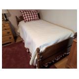 Wooden Twin Bed Frame With Turned Post Details
