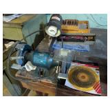 Black & Decker 6" Bench Grinder With Wheels