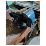 Irwin Record 4-Inch Bench Vise