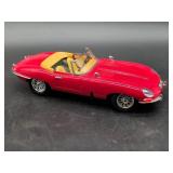 Bburago 1:18 Jaguar E-Type Model Car