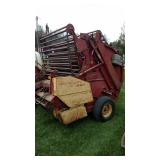 New Holland 350 Baler