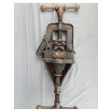 Reed pipe vise