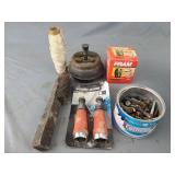 Miscellaneous lot in small tote