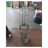 FREESTANDING CHROME TOILET PAPER HOLDER