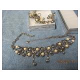 FASHION JEWELRY NECKLACE AND MATCHING BRACELET (BR