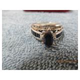 FASHION BLUE SAPHIRE GEM STONE RING (SIZE 10.5)