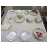 QTY (12) COLLECTOR PLATES